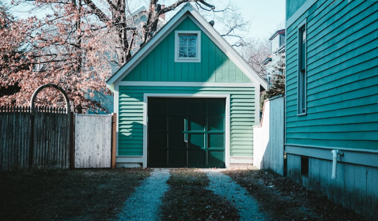 Ensuring Reliability: Garage Door Repair Essentials for Brentwood Residents